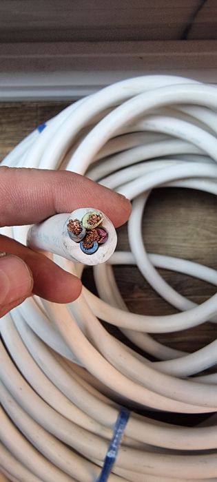 Пугнп , Пвс , Ввгнг , Аввг ва бошка турдаги кабеллар ассортименда