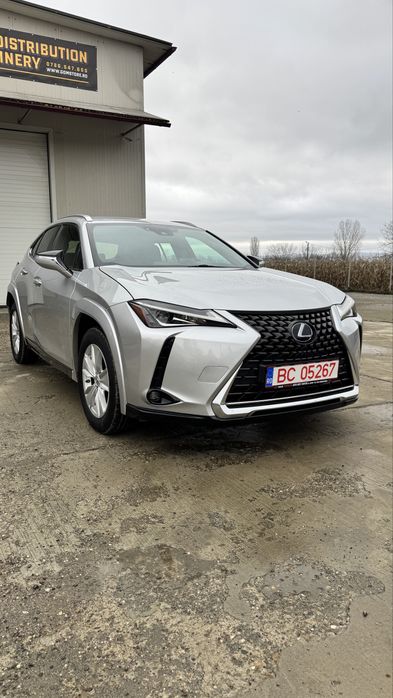 Lexus UX 250h Hybrid , 18500€ cu TVA, Rate