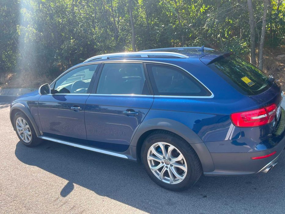 Audi A4 Allroad Quattro (4x4) – An 2015, Echipare Premium, Stare Impecabilă