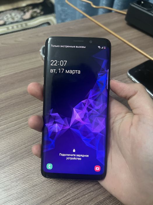 Продам Samsung s9