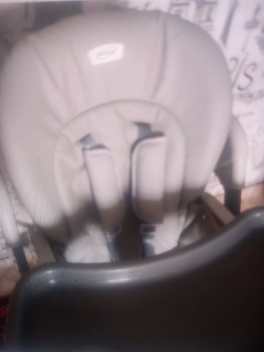 Детский стульчик продается срочно.