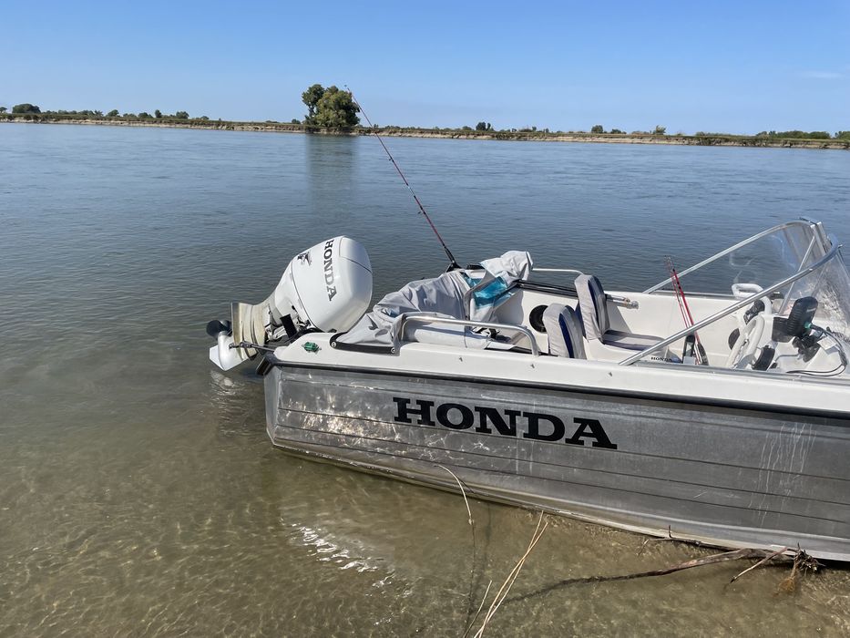 Продам катер алюминивый 2015 год