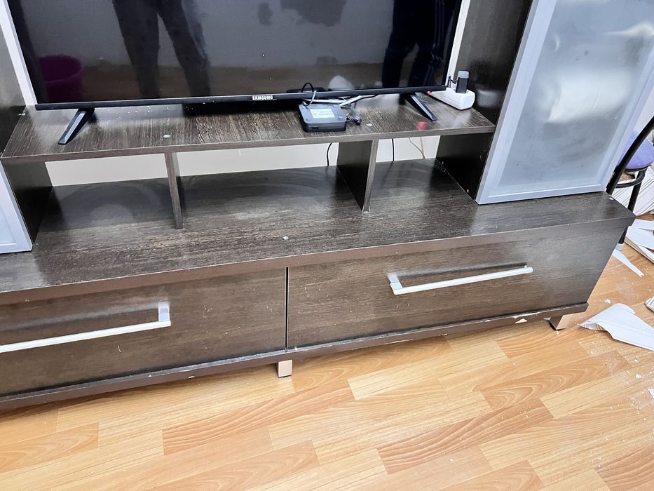 Продаю стенка для телевизора