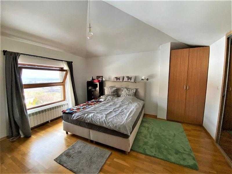 Продаваме Луксозна 4-стайна къща В Драгалевци