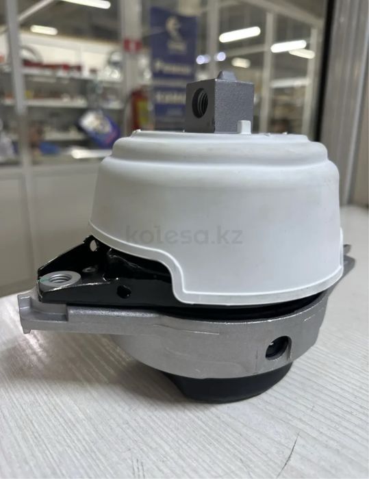 Подушка опора двигателя Mercedes ML GL W166