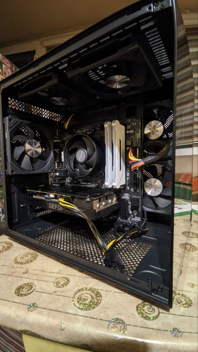 Геймърски PC: Ryzen 5 3600  + RTX 3060 Ti | 16GB RAM | RGB