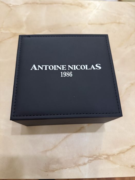 Часовник ANTOINE NICOLAS 1986 BERNA Швейцарски атомататичен SWISS MADE