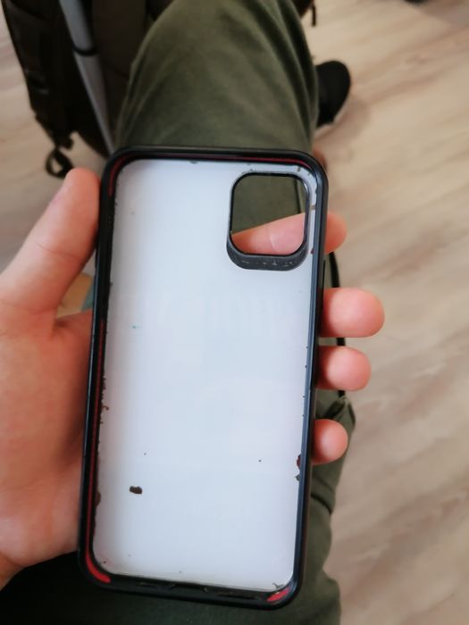 Vând husa mobilfox 11 pro max