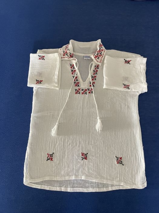 Vând cămașă populară (ie) pentru copii