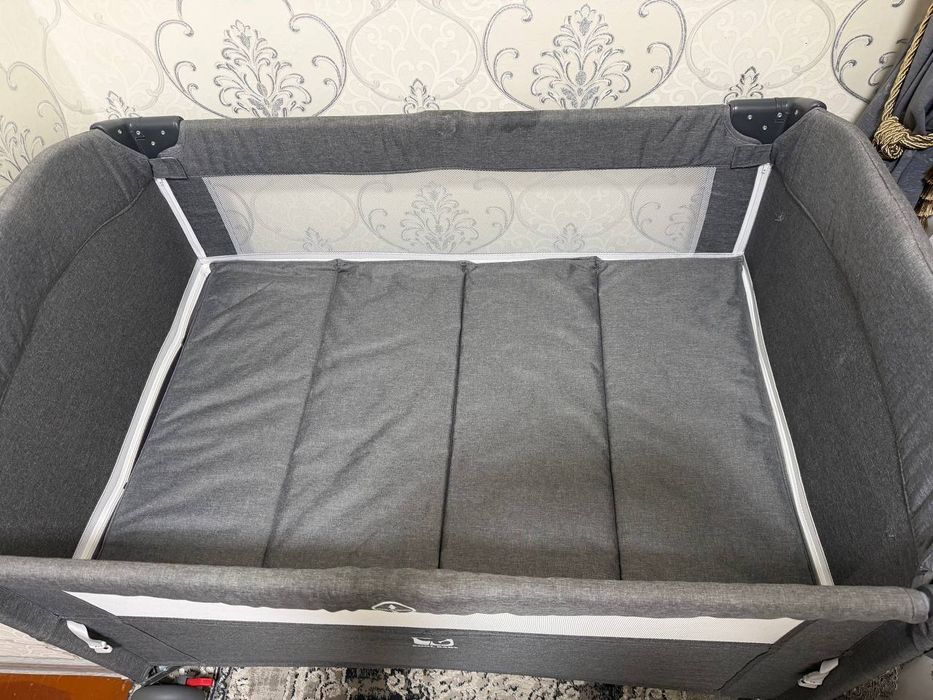 Kravat yangi ishlatilinmagan