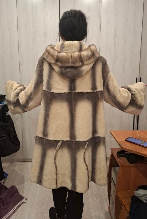 Продам шубу , бобёр+норка.