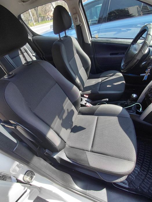 Продавам Peugeot 207+