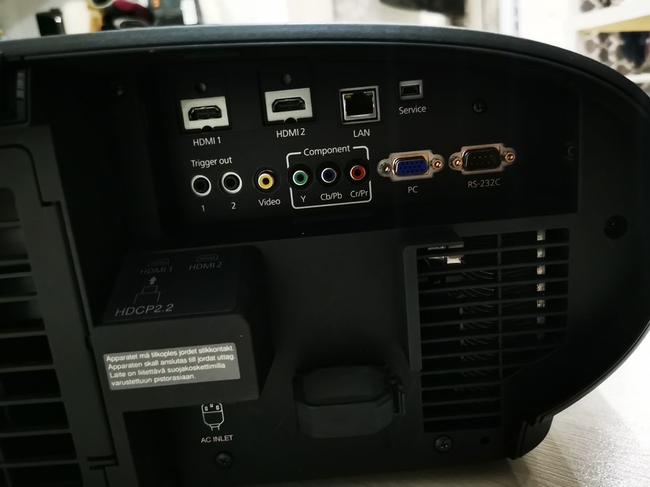 Videoproiector Epson EH-LS10000 3lcd laser 4k 3D contrast infinit