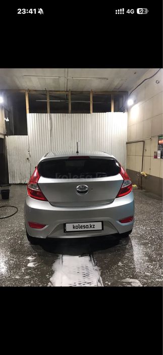 Хундай акцент продам