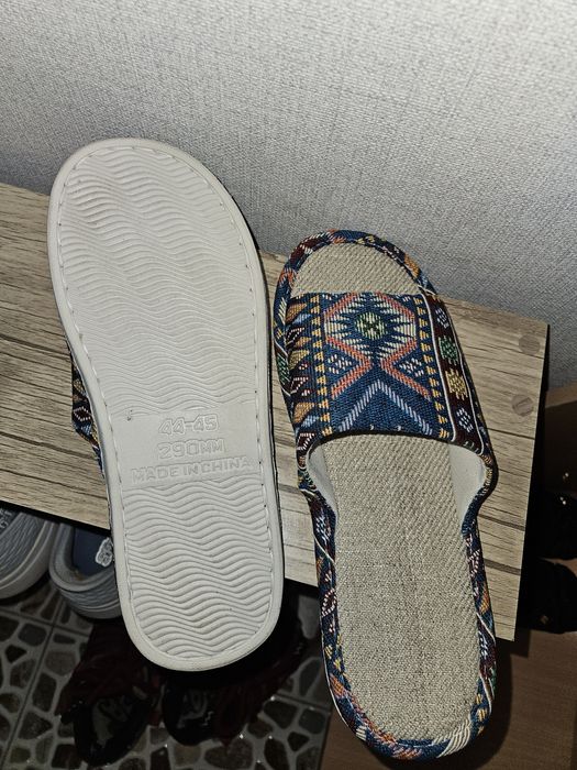 Женские домашние тапочки. Новые. Размер 41. Цена 35.0 тыс