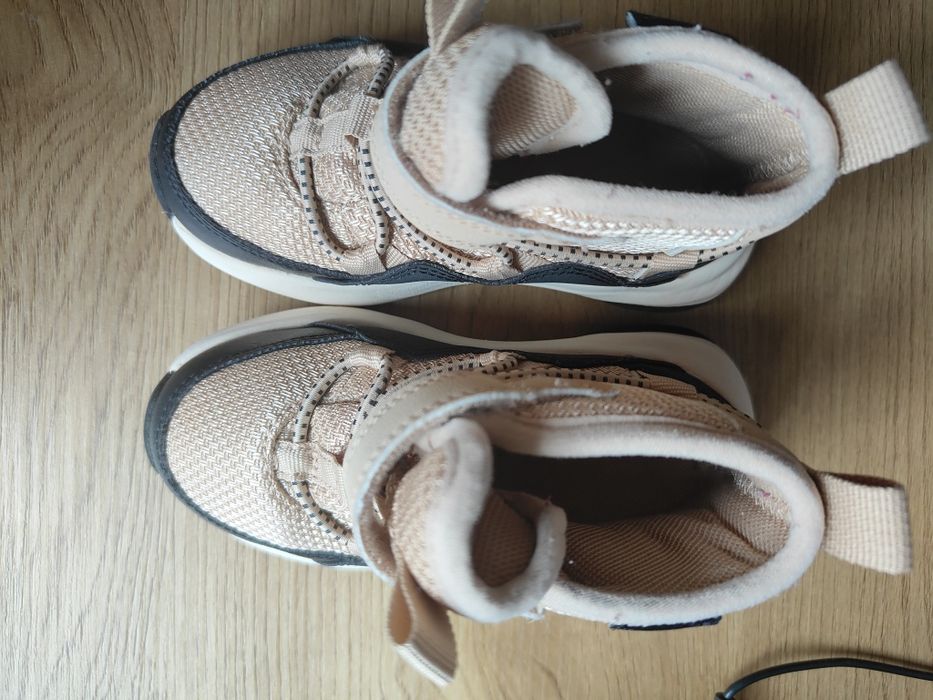 Pantofi sport impermeabili H&M 23