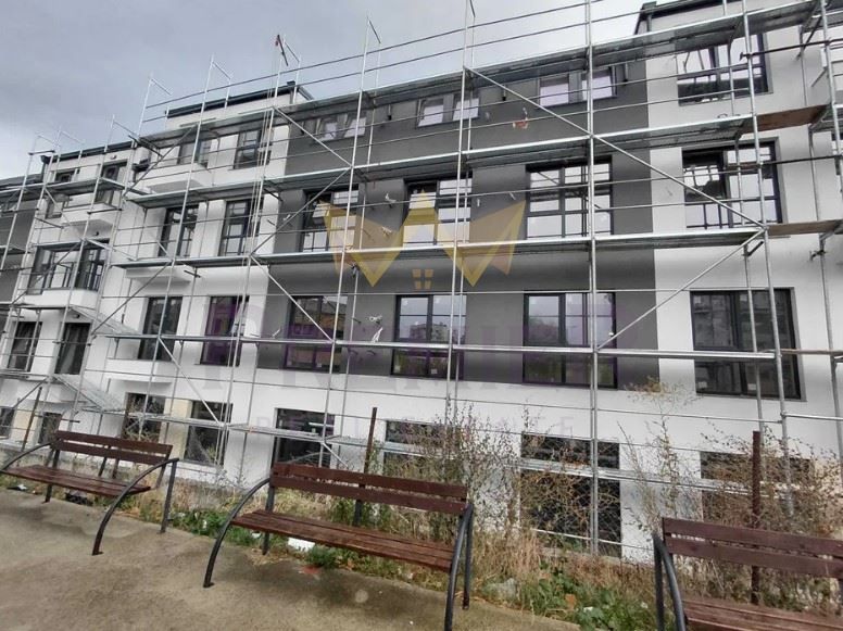 Продава се Двустаен апартамент в Варна, Кайсиева градина - 55 кв.м за 1728 €/кв.м - Снимка #9