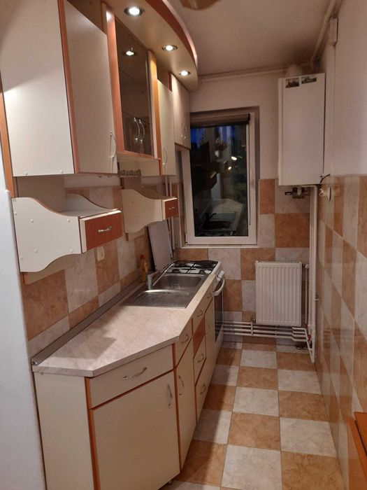 Inchiriez Apartament 2 CAMERE MOBILAT ET 2 DIN 4 Dambul Pietros