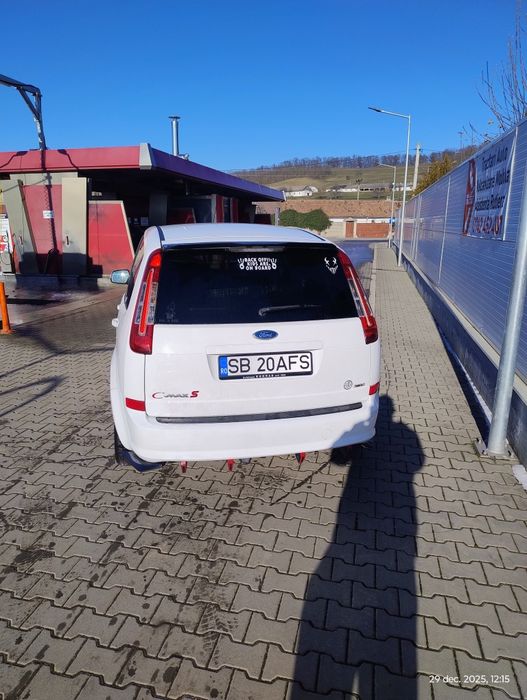 Vând Ford c max 2010