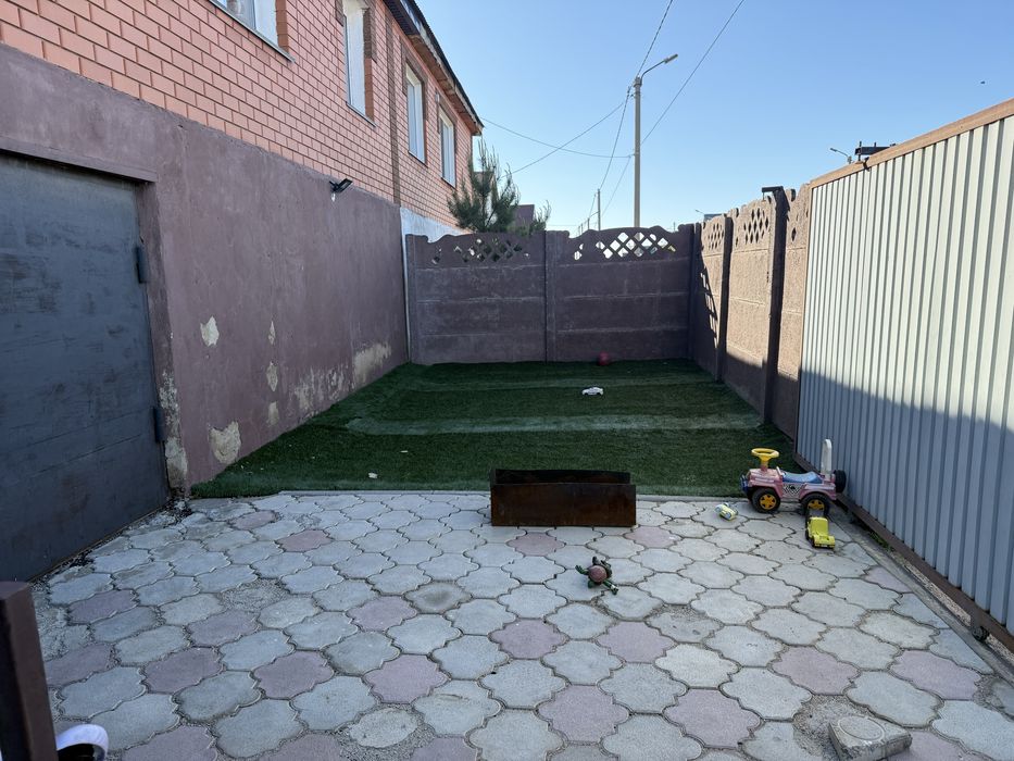 Продам 1,5 уровневый дом