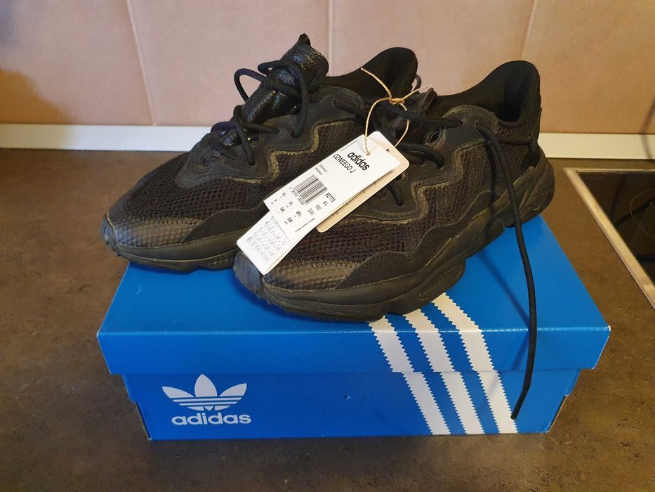 Adidas OZWEEGO дамски