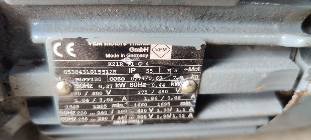 Motor electric trifazat cu reductor, 0.37kW, 112rpm, 380V