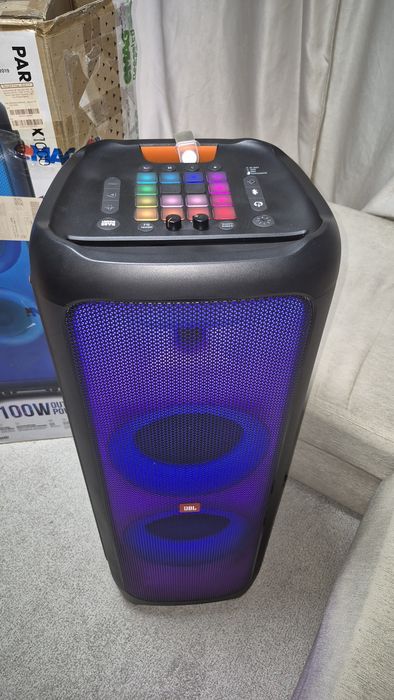 Boxa JBL Partybox 1000 cu 1100watts in cutie