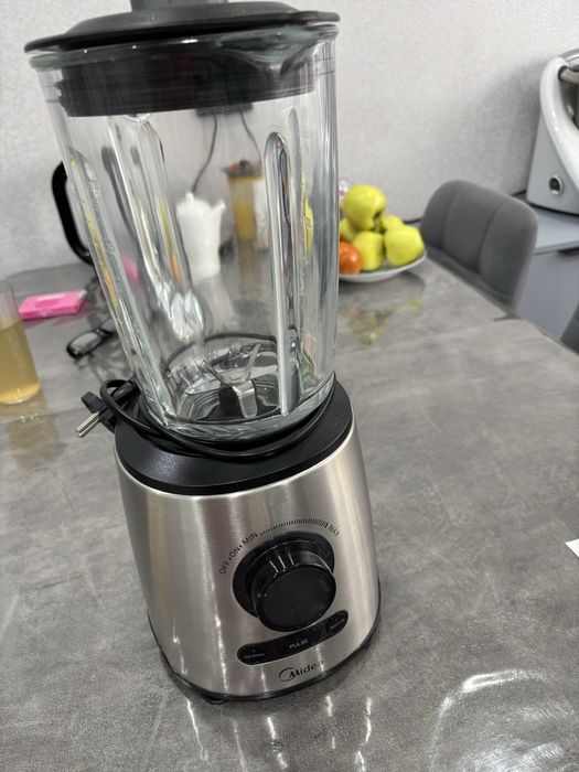 Продам блендер Media недорого
