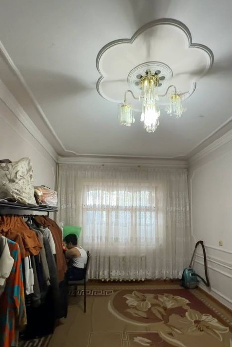 Шайхонтохур тумани Ибн-синода 2 хонали квартира сотилади