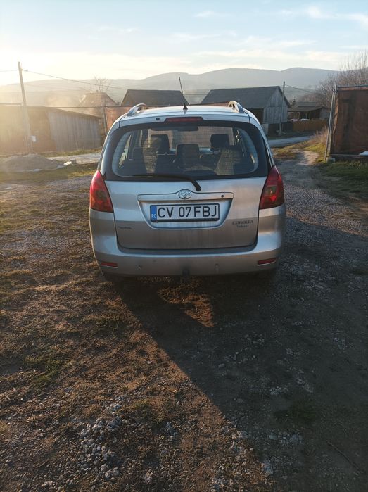 Vând Toyota Corolla Verso