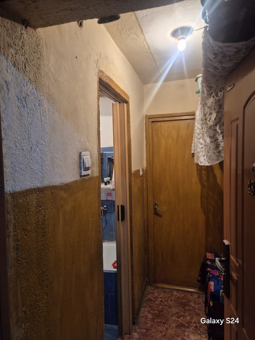 Vând Apartament 2 camere Tg Jiu