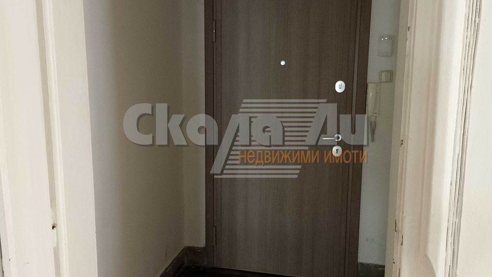 Дава се под наем Четиристаен апартамент в София, Център - 130 кв.м за 714 € - Снимка #5