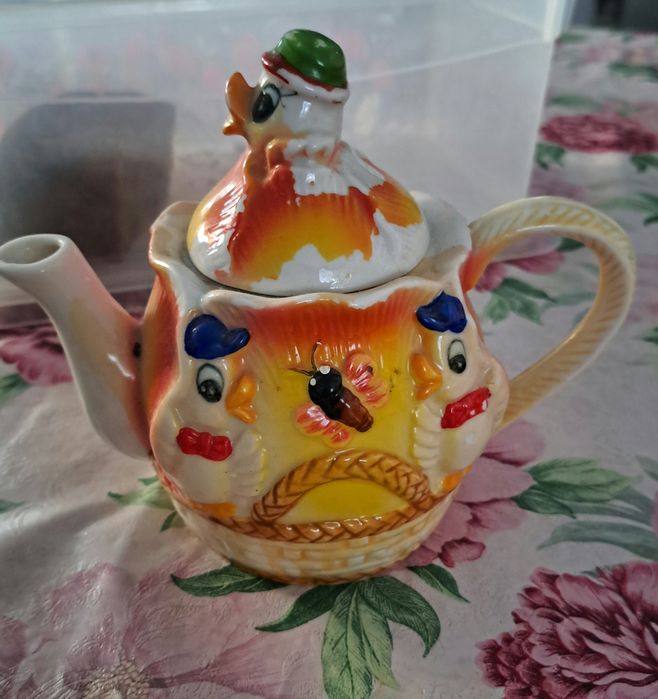 Чайный сервиз. Сахарницы, молочники
