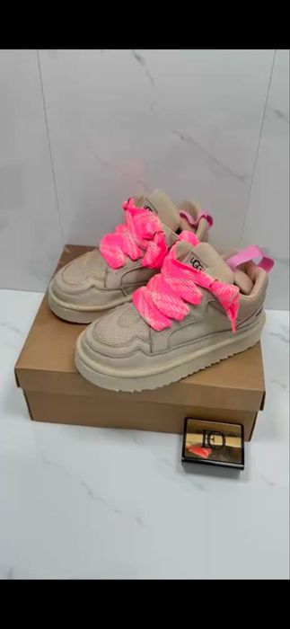Adidasi UGG dama
