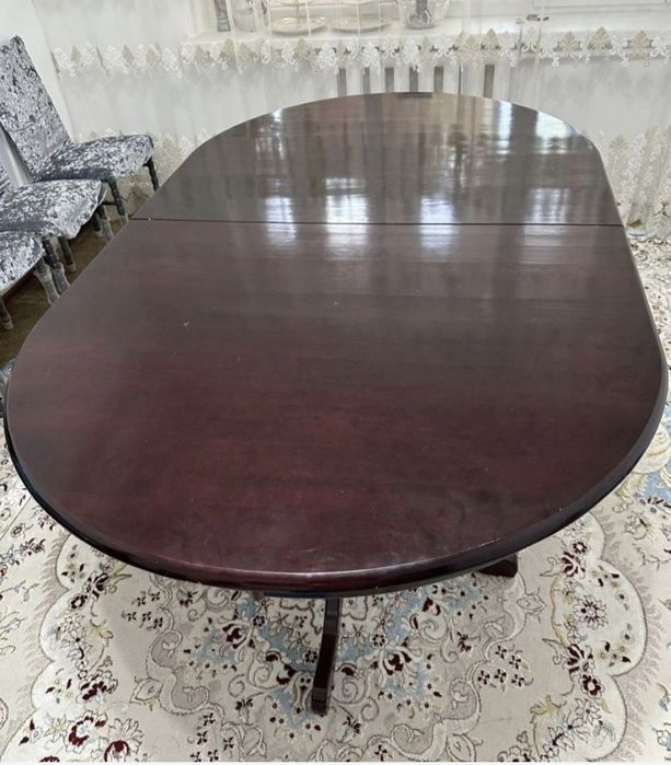 Гостинный столсатылады.