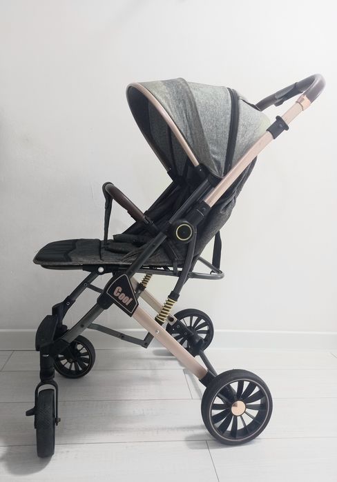 Продам прогулочную коляску