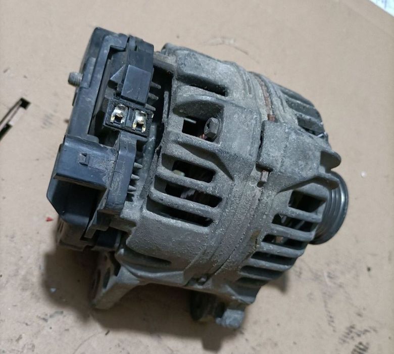 Alternator:LT,T5...asigur expedierea coletului avantajos la orice dest
