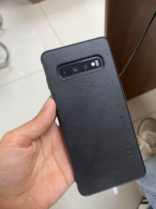 Samsung s10 128 8