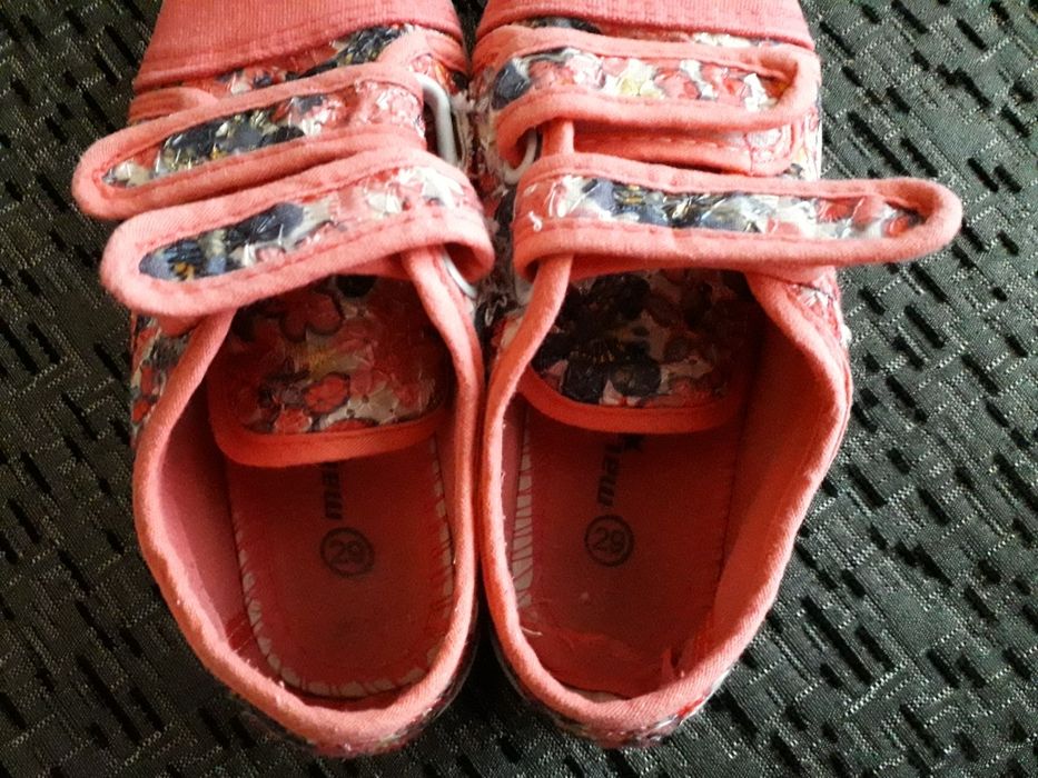 Гуменки за момиче номер 29