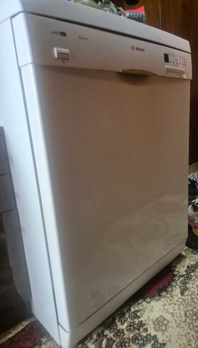 Съдомиялна машина Bosch Silence 3in1