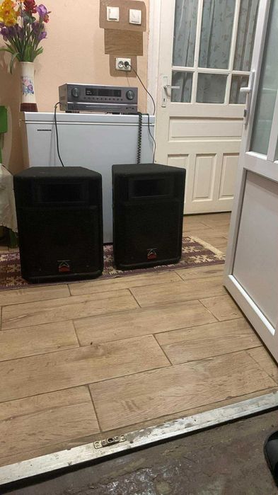 Vand sau schimb boxe și stație