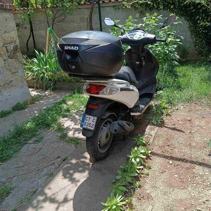 Piaggio Fly 50 скутер