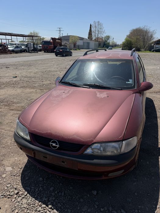 Opel Vectra B комби 1.8 115hp 1997г бензин – НА ЧАСТИ