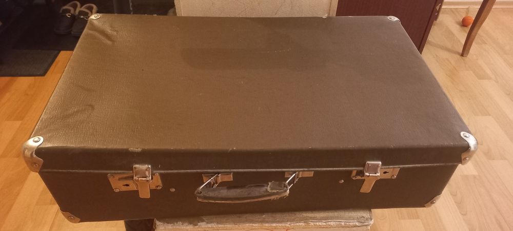 Чемодан ССР.  Советский