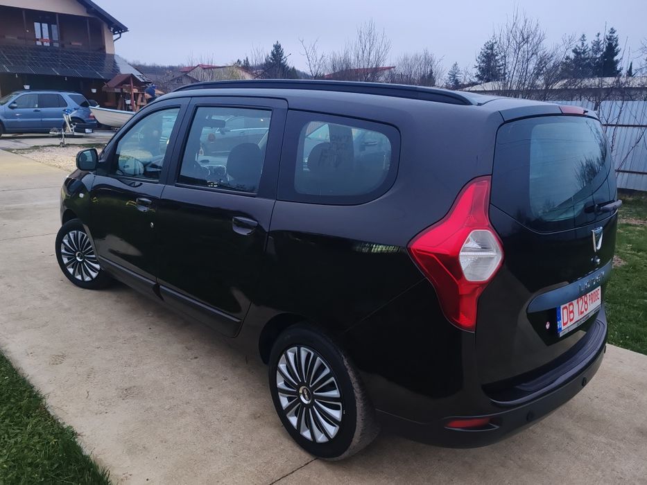 Vând Dacia Lodgy Laureate 2013 ,1.2 Tce. 109 mii km