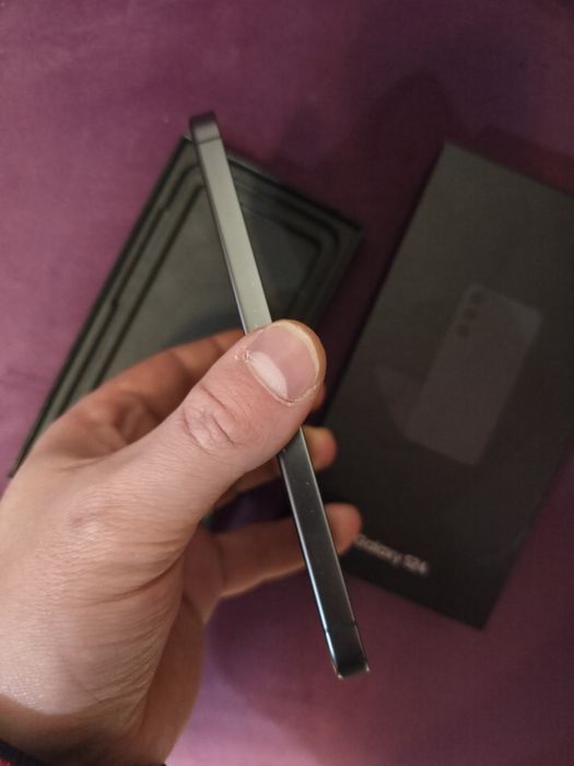 Vand Samsung Galaxy S24