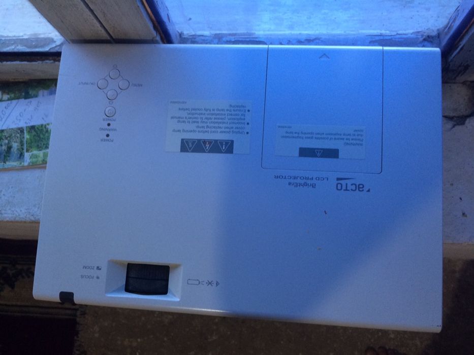Acto LX316 Proektor