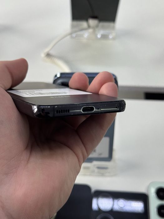 Samsung S22 256gb ozu 8