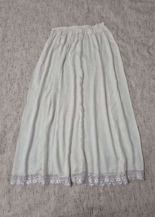 Costum popular (poale)