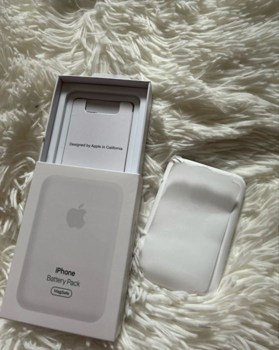 Magsafe battery pack